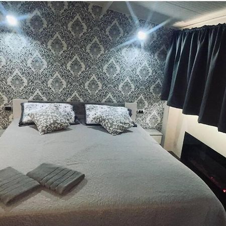 Suites Grey In Centro Randazzo Esterno foto