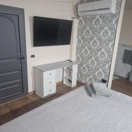 Suites Grey In Centro Randazzo Esterno foto