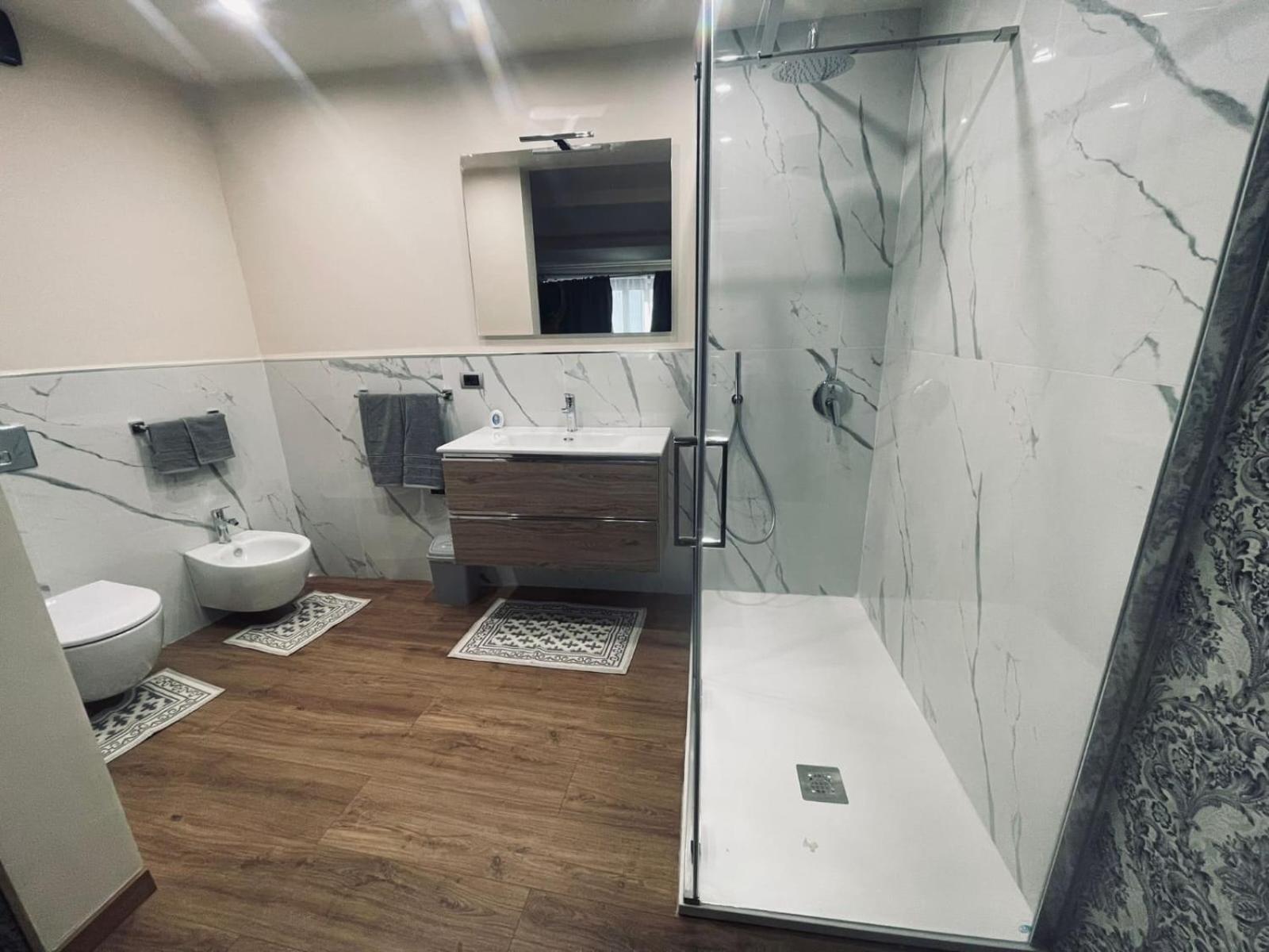 Suites Grey In Centro Randazzo Esterno foto